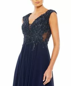 Mac Duggal Appliqued Cap Sleeve Bodice Flowy Gown