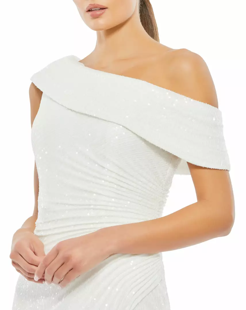 Ieena For Mac Duggal Shop For One-Shoulder Ruched Sequined Gown 8 Ieena For Mac Duggal Shop For One-Shoulder Ruched Sequined Gown