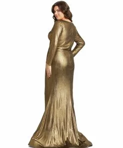 Mac Duggal Chic Metallic Evening Gown (Plus)