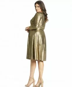 Mac Duggal Chic Metallic Cocktail Dress (Plus)