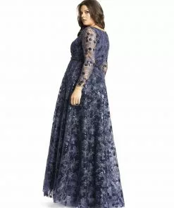 Mac Duggal Floral Applique Sequined Gown (Plus) Mother Of The Bride + Groom Dresses