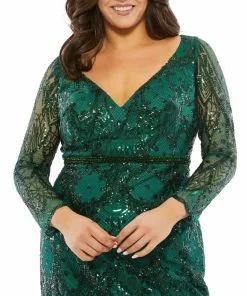 Mac Duggal Mother Of The Bride + Groom Dresses Abstract Embellished Illusion Sleeve Evening Gown (Plus)