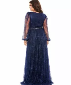 Mac Duggal Mother Of The Bride + Groom Dresses Whimsical Embellished Evening Gown (Plus)