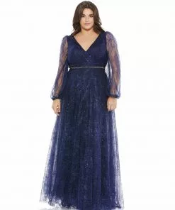 Mac Duggal Mother Of The Bride + Groom Dresses Whimsical Embellished Evening Gown (Plus)