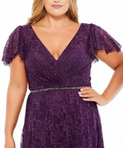 Mac Duggal Mother Of The Bride + Groom Dresses Embellished Flutter Sleeve Evening Gown (Plus)