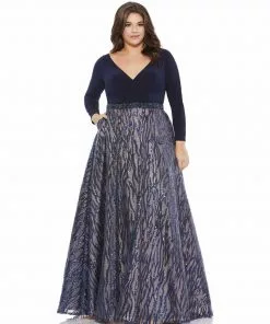 Mac Duggal Mother Of The Bride + Groom Dresses Midnight Sequined A-Line Gown (Plus)